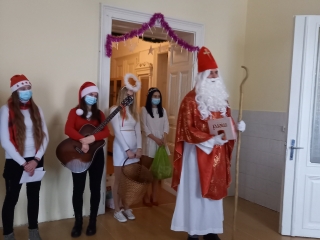 4B Mikulas CSS 05 2.jpg